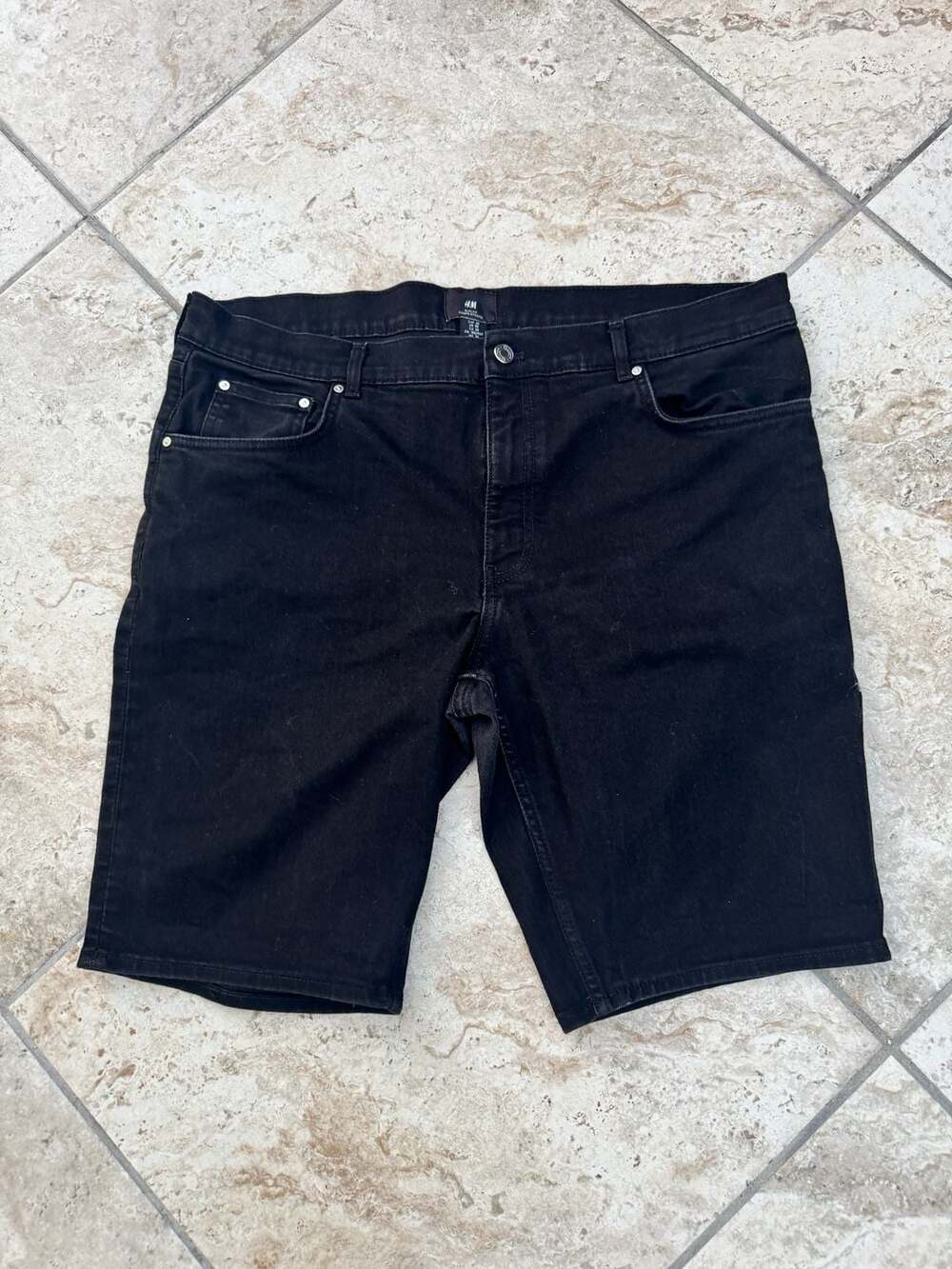 H&M Slim Fit Denim Shorts Black Size 38